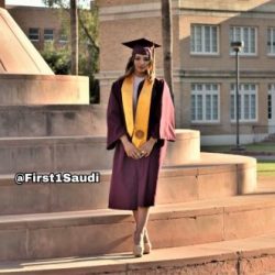 أول سعودية تدخل جامعة أمريكية بعمر ١٥ عام