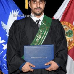 أول سعودي يحصد جائزة التميز من جامعة أمريكية